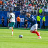 Équipe de France : Rayan Cherki assure sur le terrain et rassure la presse